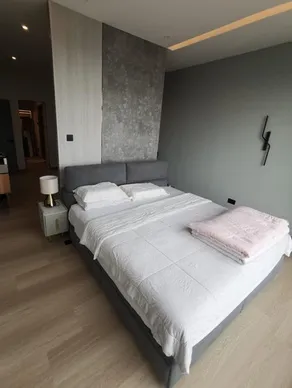 Taman Molek residences — Supply & install cabinetry, main doors, skirting, ceilings and bedrooms, photo 9 of 11