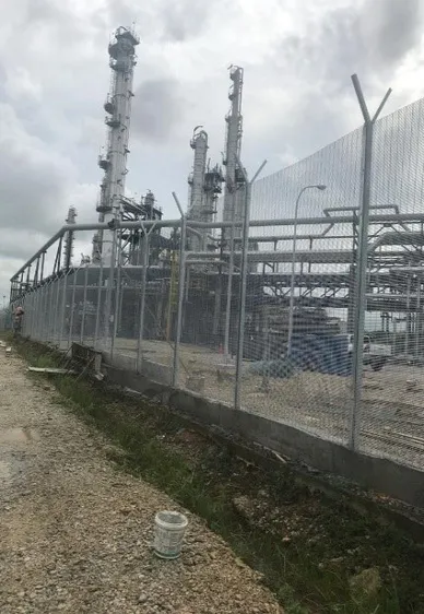 Lotte Chemical Titan — Perimeter security & anti-climb fencing, 10km, photo 3 of 4