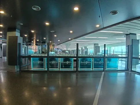 Senai Airport — Departure hall refurbishment, photo 2 of 12