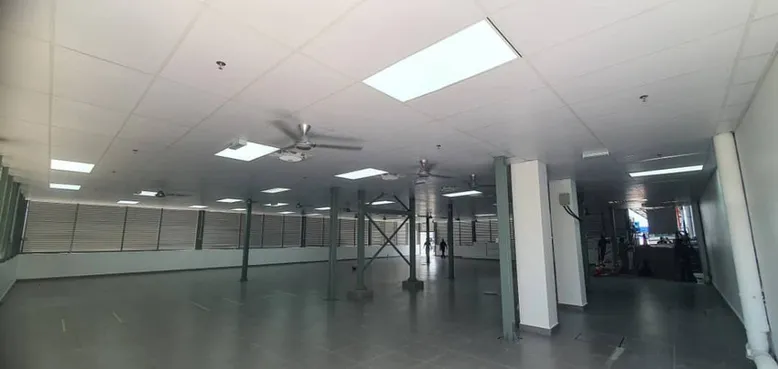 Flextronics Technology (M) — Locker room — design & build, photo 3 of 12