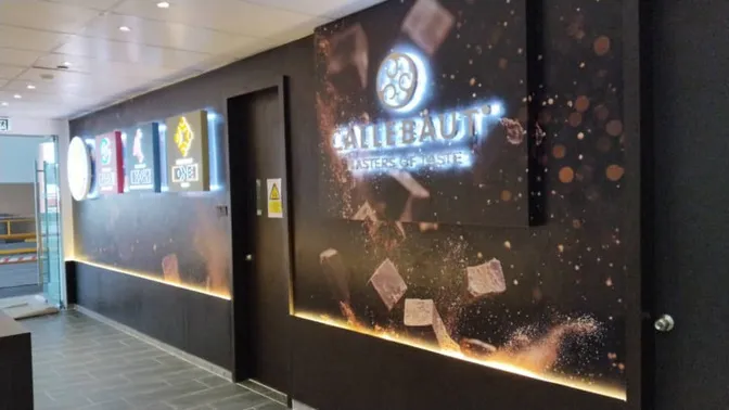 Barry Callebaut (M) — Washroom renovation, photo 4 of 16