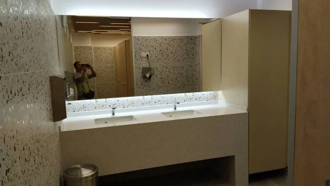 Barry Callebaut (M) — Washroom renovation, photo 8 of 16