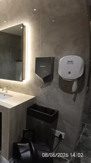 Senai Airport — Washroom refurbishment, photo 4 of 11