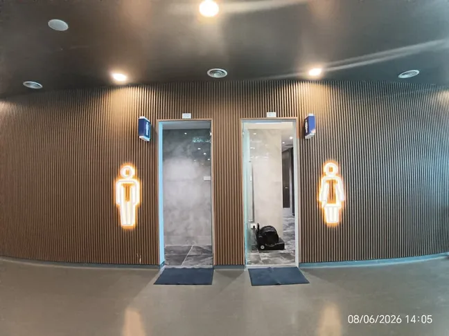Senai Airport — Washroom refurbishment, photo 7 of 11
